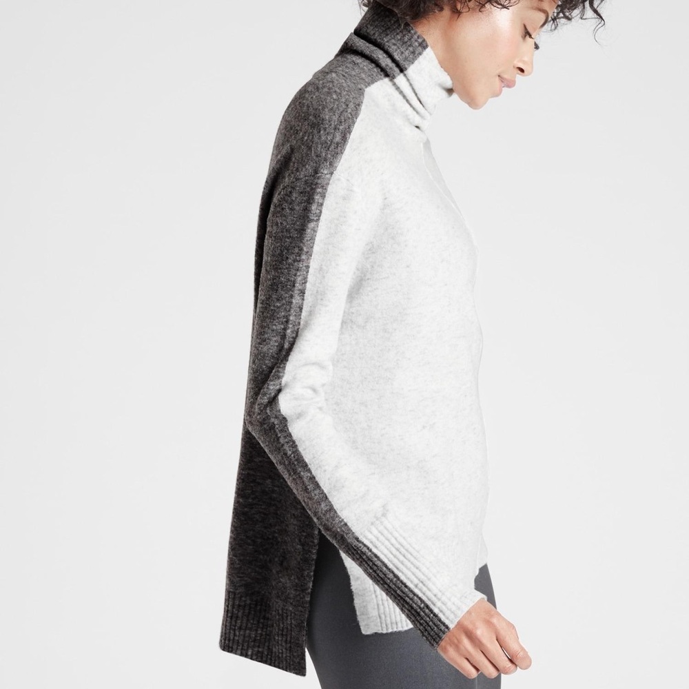 Athleta Oversized Transit Colorblock Turtleneck Wool Sweater